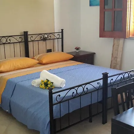 Bed & Breakfast Baia Del Sole 3*